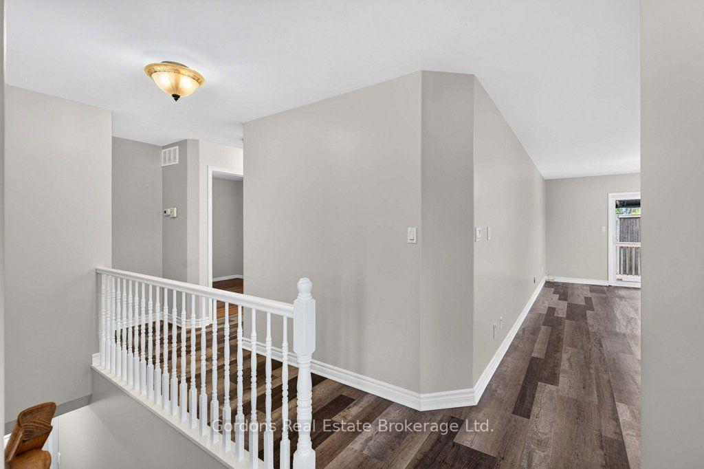 Photo 18 of 66 Spruce Gardens, Belleville, Belleville Ward — HOMEH