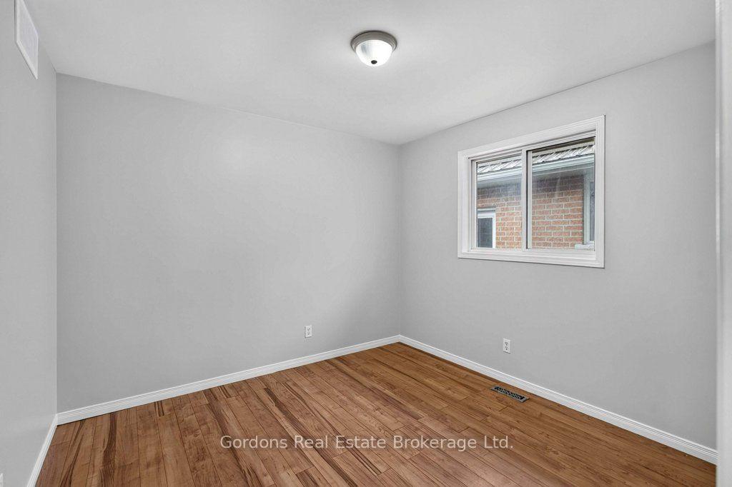 Photo 29 of 66 Spruce Gardens, Belleville, Belleville Ward — HOMEH