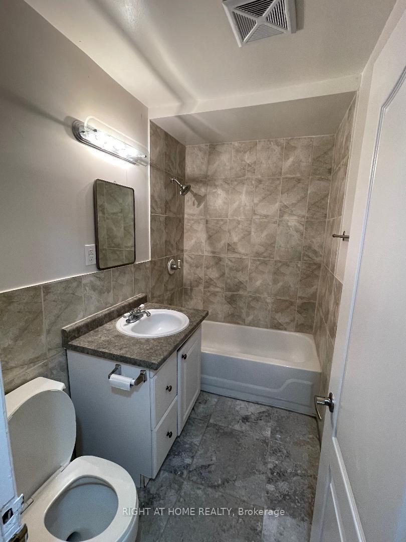 Photo 6 of Unit main floor 1br unit, 265 Shorecrest Road, Georgina, Keswick North — HOMEH