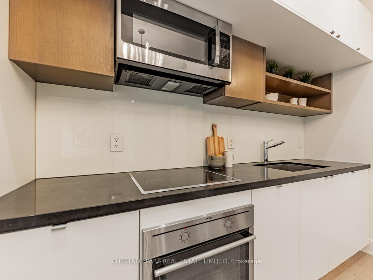 Photo 6 of Unit 420, 111 St Clair Avenue, Toronto, Yonge-St. Clair — HOMEH