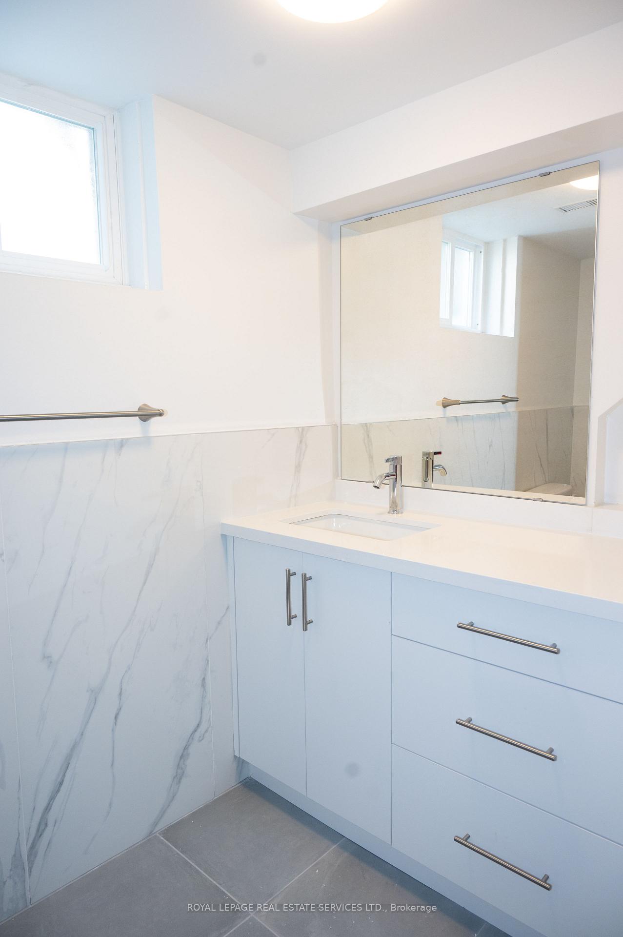 Photo 15 of Unit Lower, 35 Silverhill Drive, Etobicoke, Islington-City Centre West — HOMEH