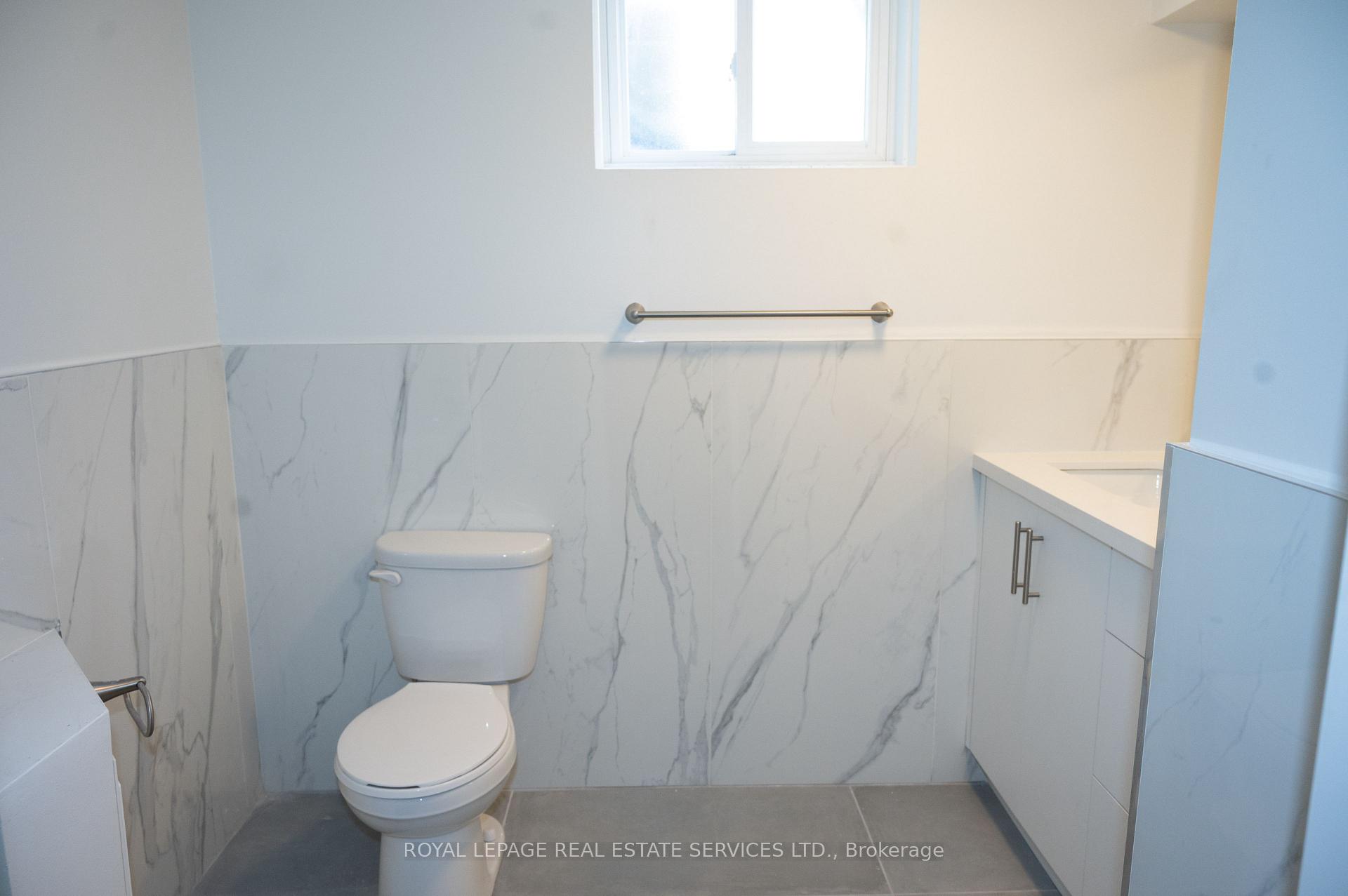 Photo 16 of Unit Lower, 35 Silverhill Drive, Etobicoke, Islington-City Centre West — HOMEH