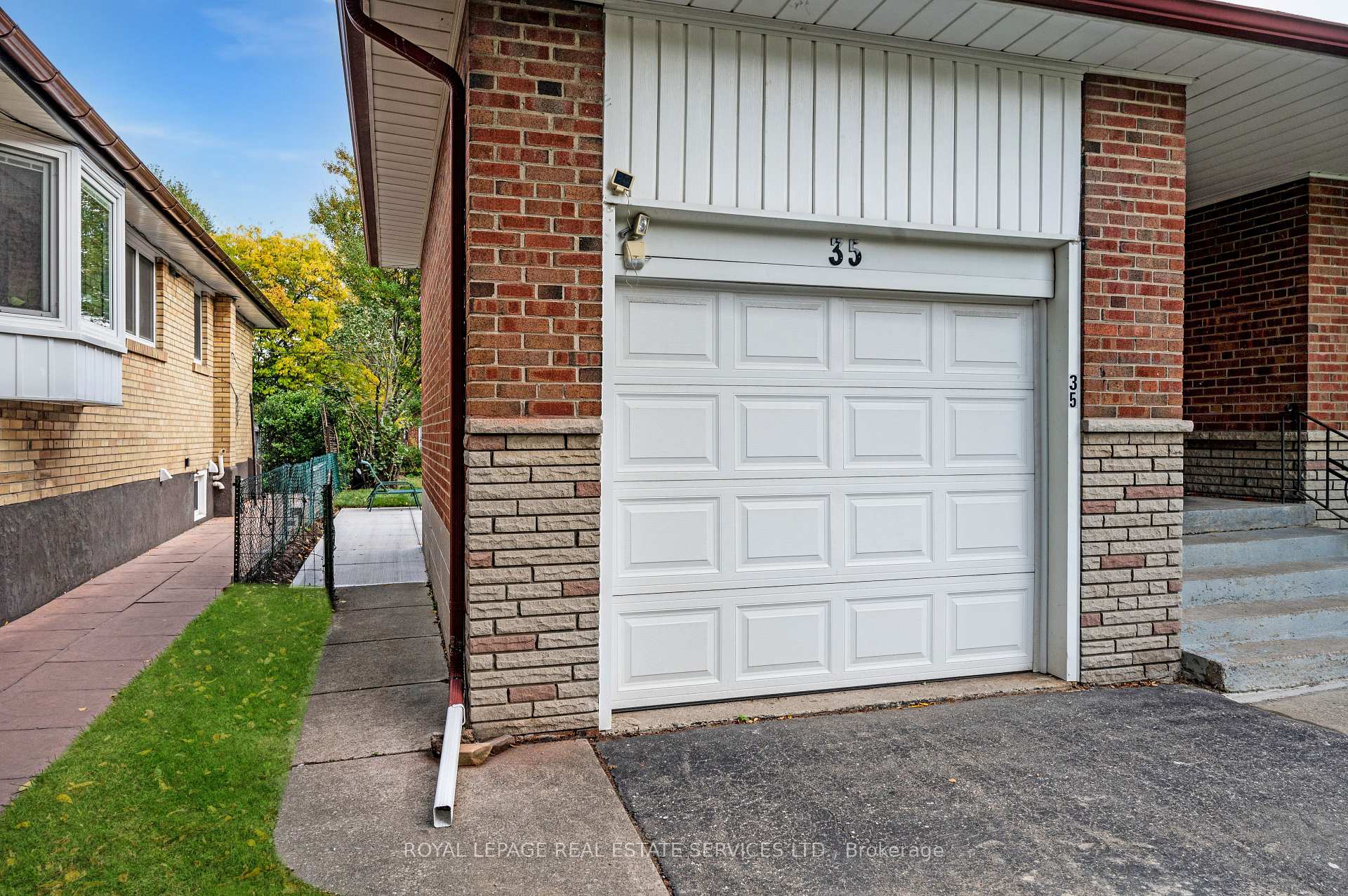 Photo 20 of Unit Lower, 35 Silverhill Drive, Etobicoke, Islington-City Centre West — HOMEH