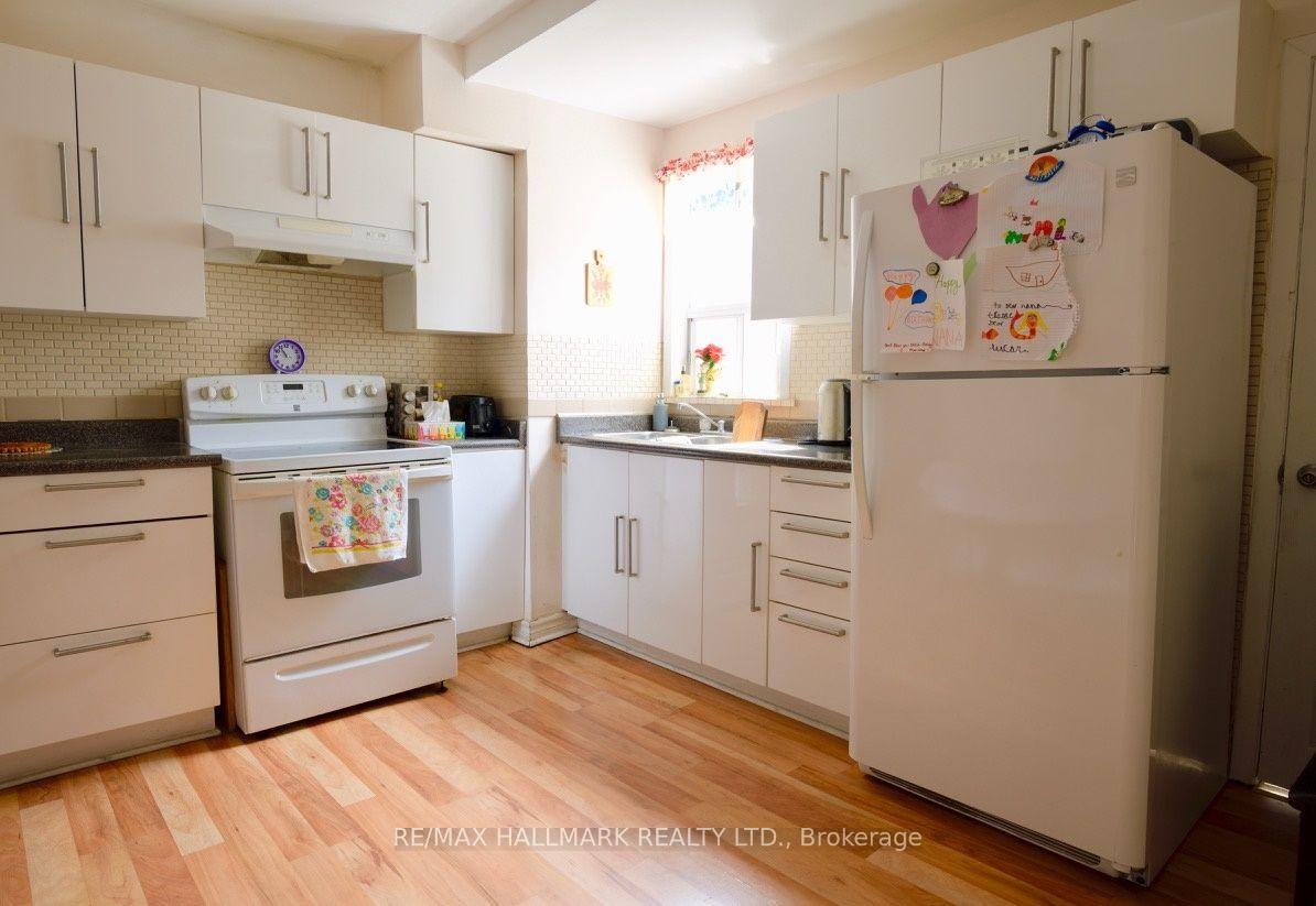 Photo 4 of 47 Dentonia Park Avenue, Toronto, Crescent Town — HOMEH