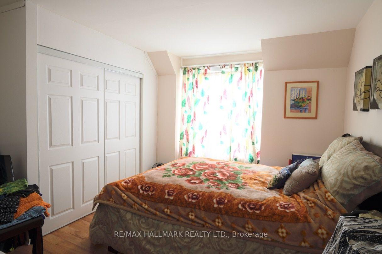 Photo 7 of 47 Dentonia Park Avenue, Toronto, Crescent Town — HOMEH