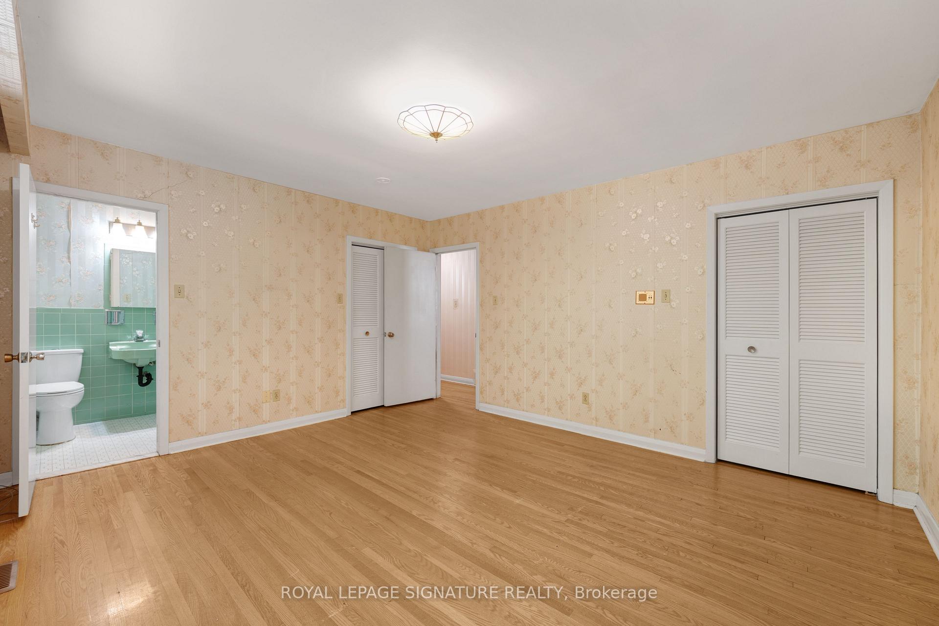 Photo 18 of 209 Burbank Drive, North York, Bayview Village — HOMEH