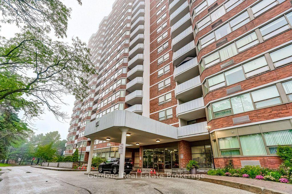 Photo 4 of Unit 1514, 121 Ling Road, Scarborough, West Hill — HOMEH