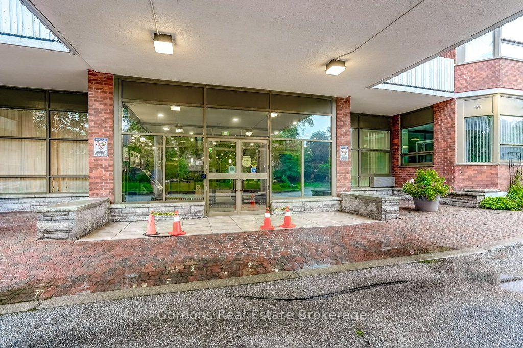 Photo 5 of Unit 1514, 121 Ling Road, Scarborough, West Hill — HOMEH