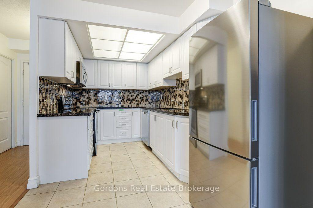 Photo 12 of Unit 1514, 121 Ling Road, Scarborough, West Hill — HOMEH