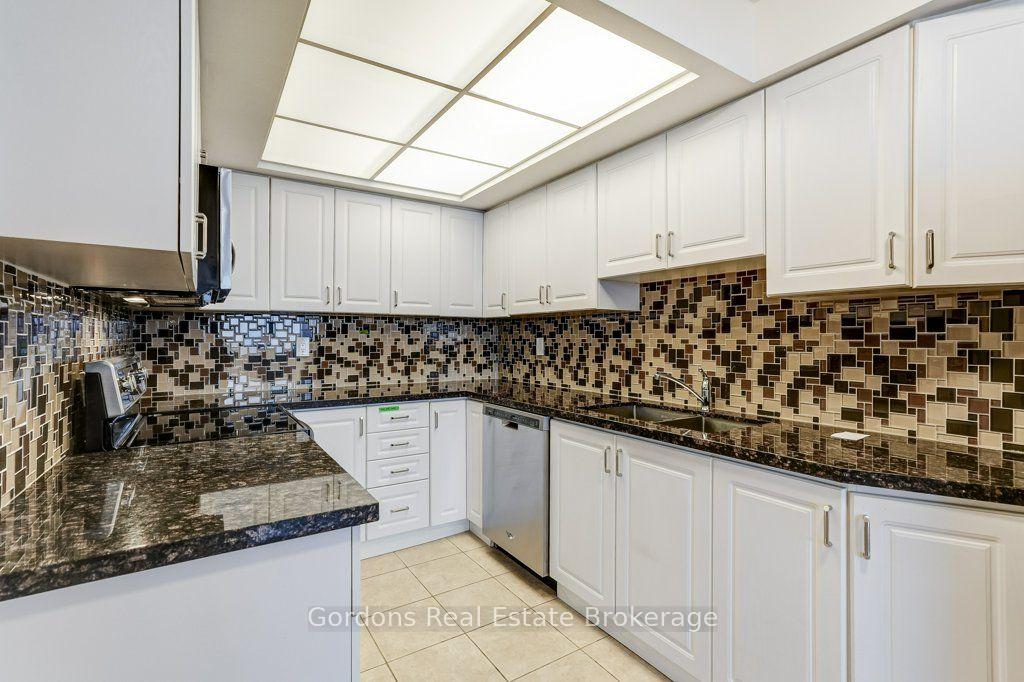Photo 13 of Unit 1514, 121 Ling Road, Scarborough, West Hill — HOMEH