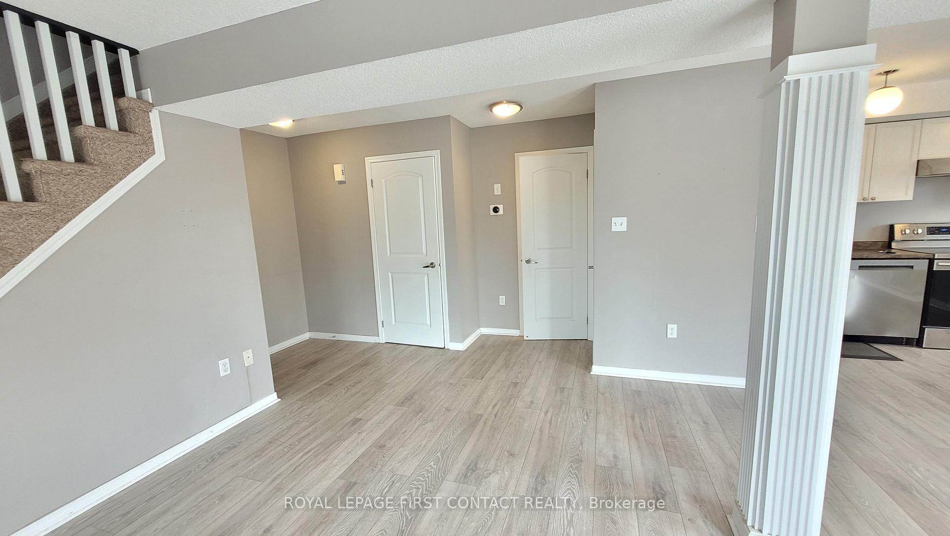 Photo 5 of Unit 6, 17 Cheltenham Road, Barrie, Georgian Drive — HOMEH