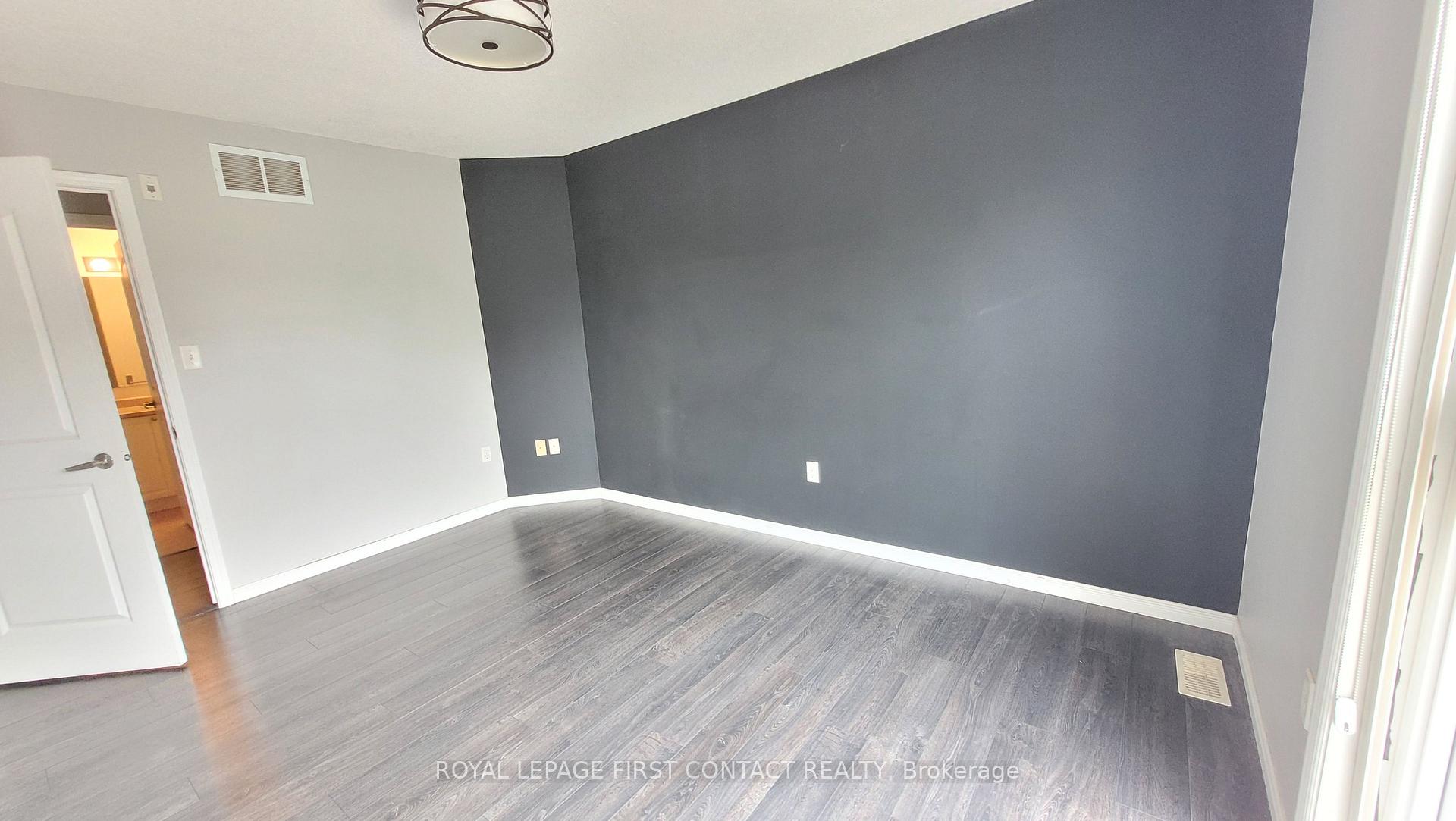 Photo 10 of Unit 6, 17 Cheltenham Road, Barrie, Georgian Drive — HOMEH