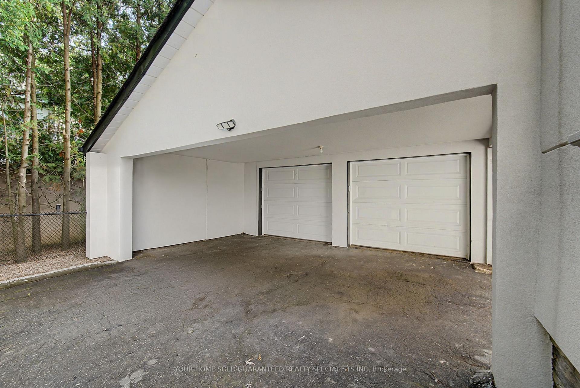 Photo 2 of 14376 Jane Street, King, King City — HOMEH