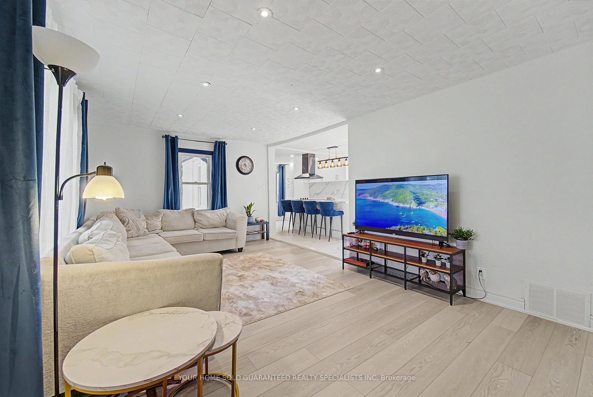 Photo 4 of 14376 Jane Street, King, King City — HOMEH