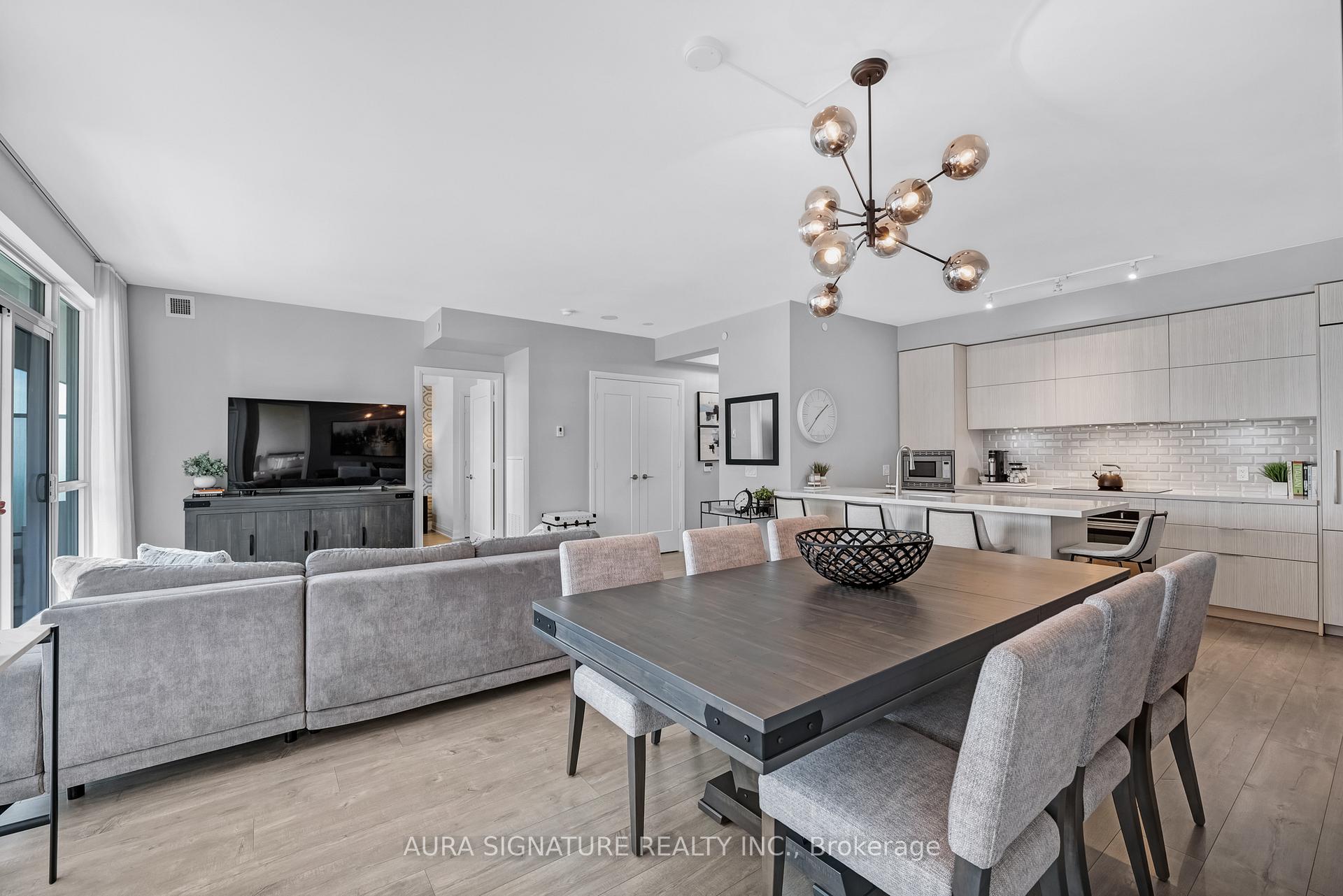 Photo 13 of Unit 901, 110 Marine Parade Drive, Etobicoke, Mimico — HOMEH