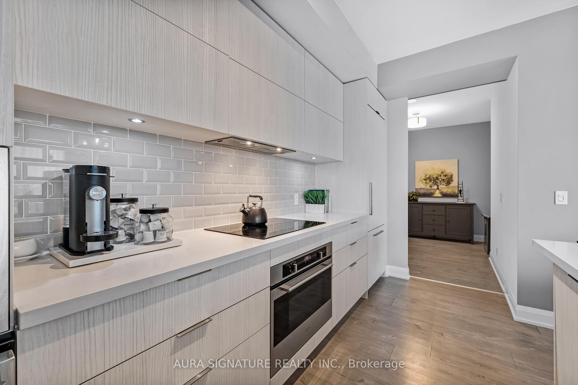 Photo 22 of Unit 901, 110 Marine Parade Drive, Etobicoke, Mimico — HOMEH