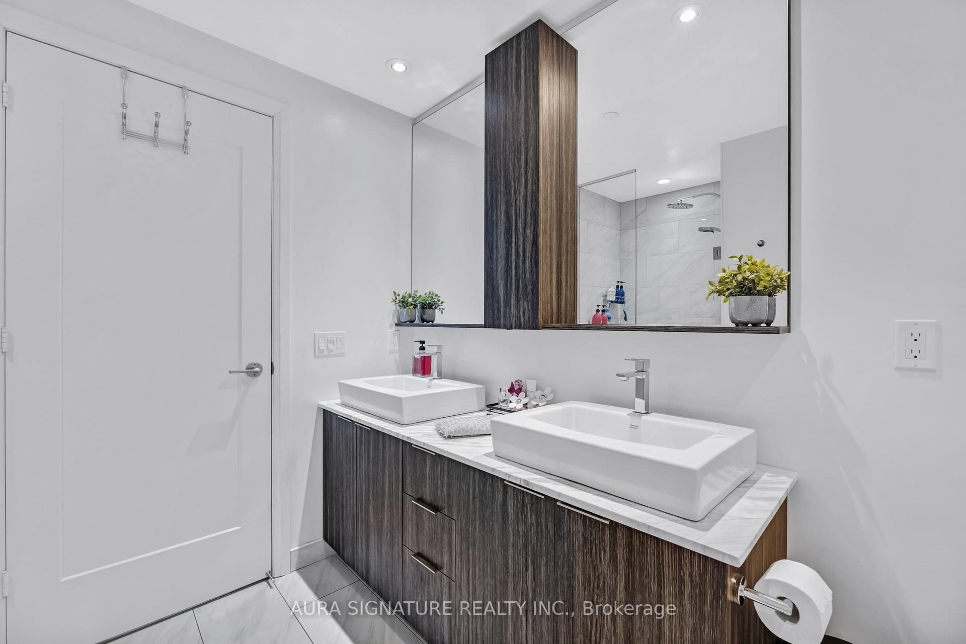 Photo 28 of Unit 901, 110 Marine Parade Drive, Etobicoke, Mimico — HOMEH