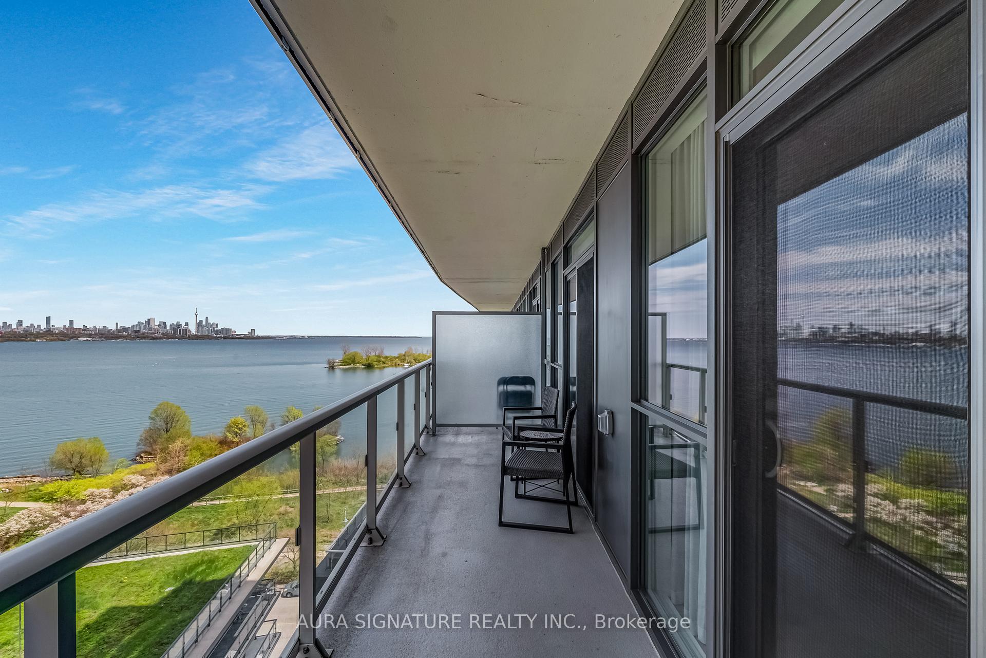 Photo 37 of Unit 901, 110 Marine Parade Drive, Etobicoke, Mimico — HOMEH