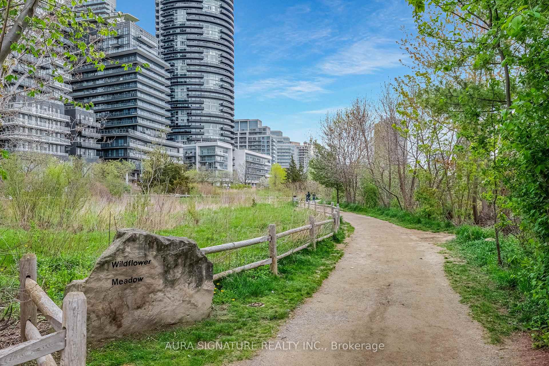 Photo 44 of Unit 901, 110 Marine Parade Drive, Etobicoke, Mimico — HOMEH