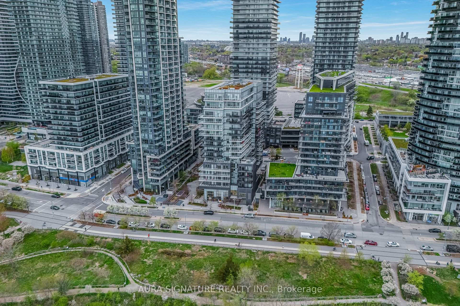 Photo 46 of Unit 901, 110 Marine Parade Drive, Etobicoke, Mimico — HOMEH