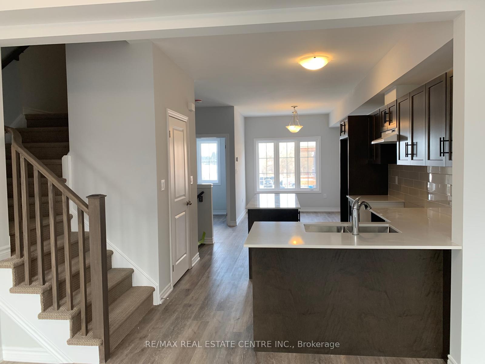 Photo 2 of Unit 35, 124 Compass Trail, Cambridge, Preston Heights — HOMEH
