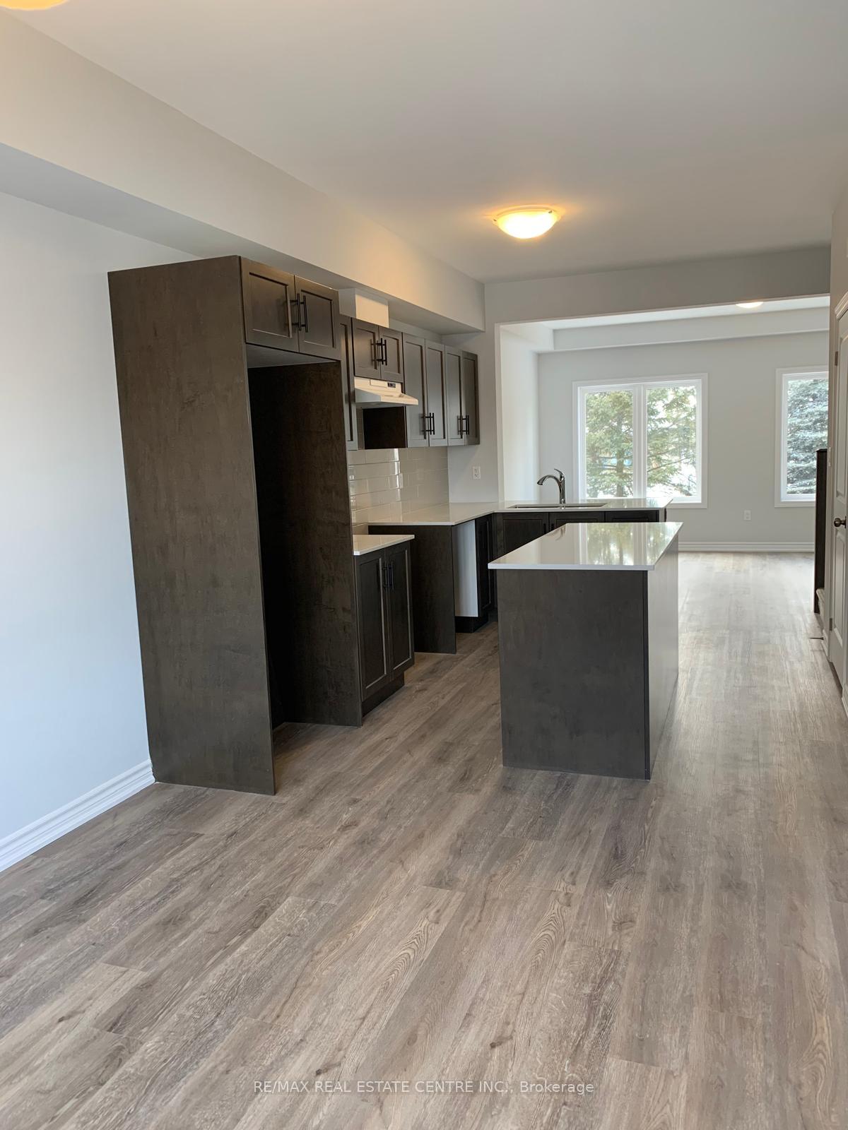 Photo 3 of Unit 35, 124 Compass Trail, Cambridge, Preston Heights — HOMEH