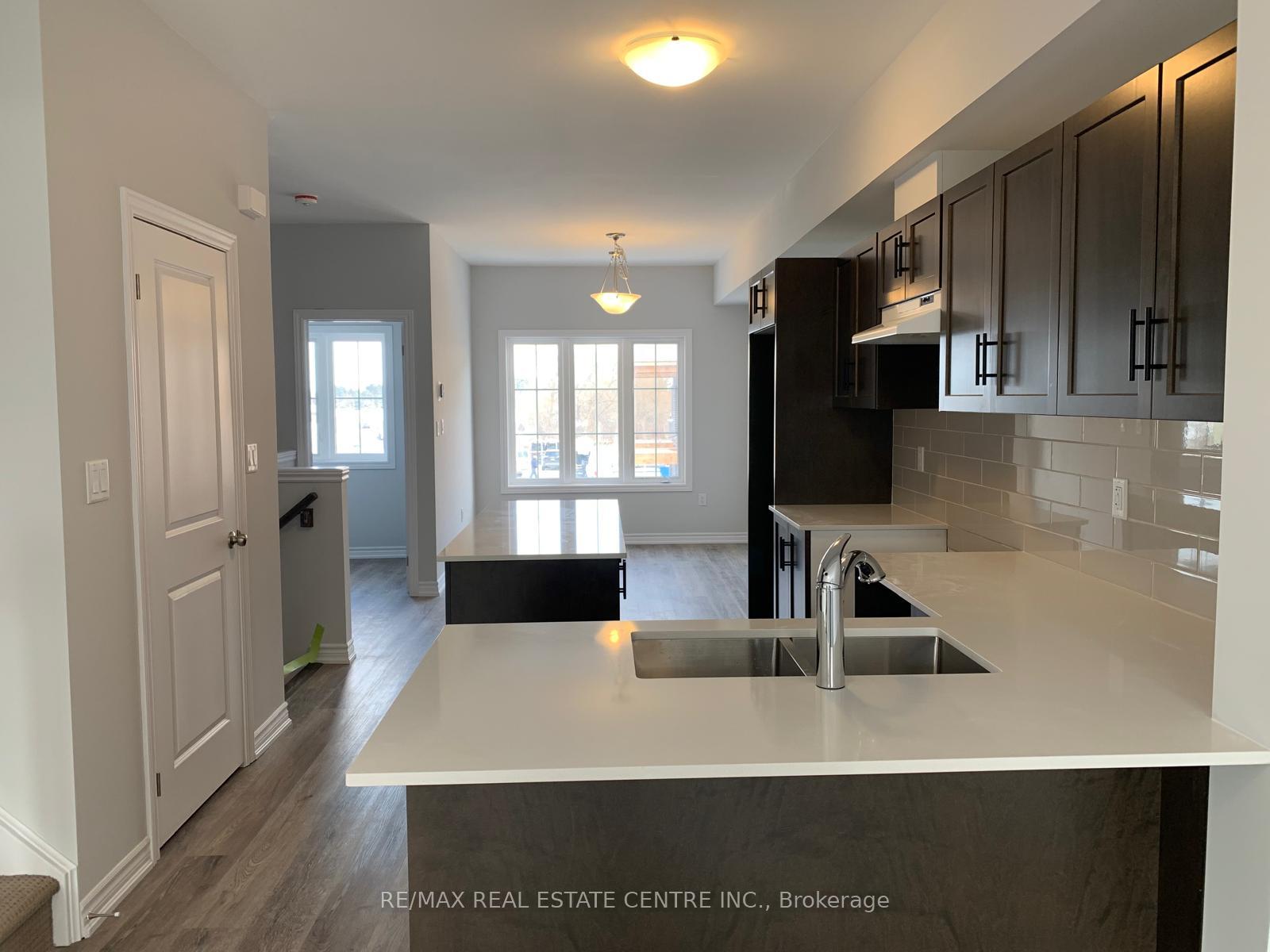 Photo 8 of Unit 35, 124 Compass Trail, Cambridge, Preston Heights — HOMEH