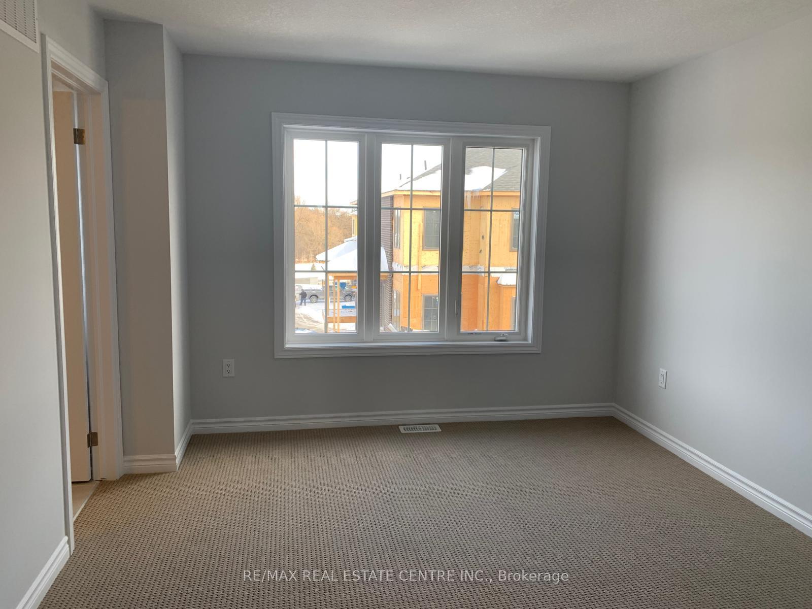 Photo 11 of Unit 35, 124 Compass Trail, Cambridge, Preston Heights — HOMEH