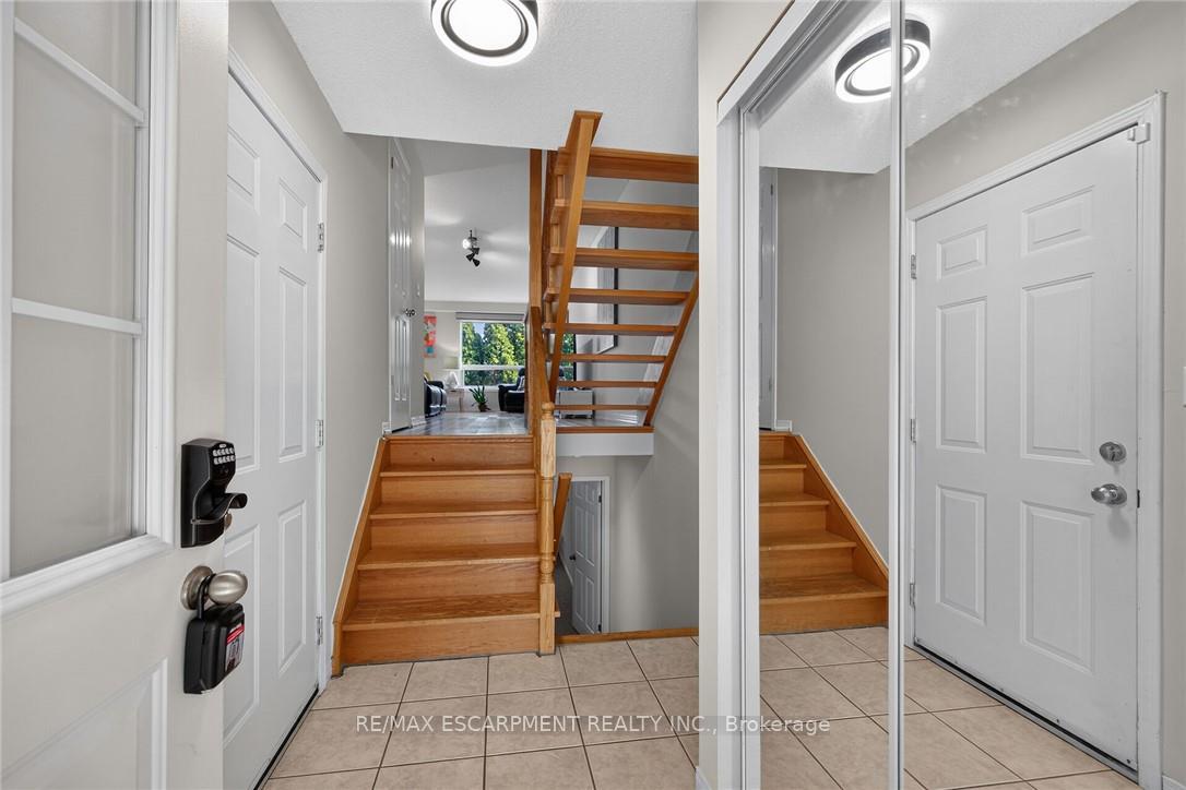 Photo 3 of Unit 30, 485 Green Road, Hamilton, Stoney Creek — HOMEH