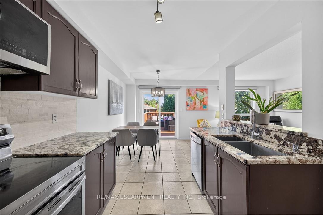 Photo 14 of Unit 30, 485 Green Road, Hamilton, Stoney Creek — HOMEH