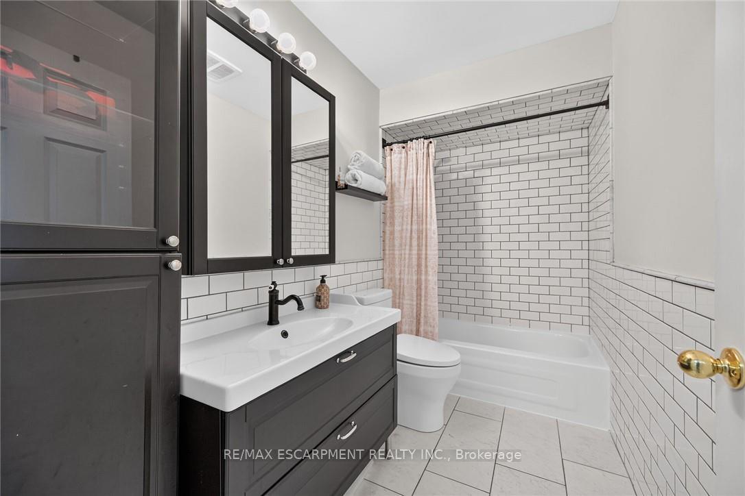 Photo 26 of Unit 30, 485 Green Road, Hamilton, Stoney Creek — HOMEH