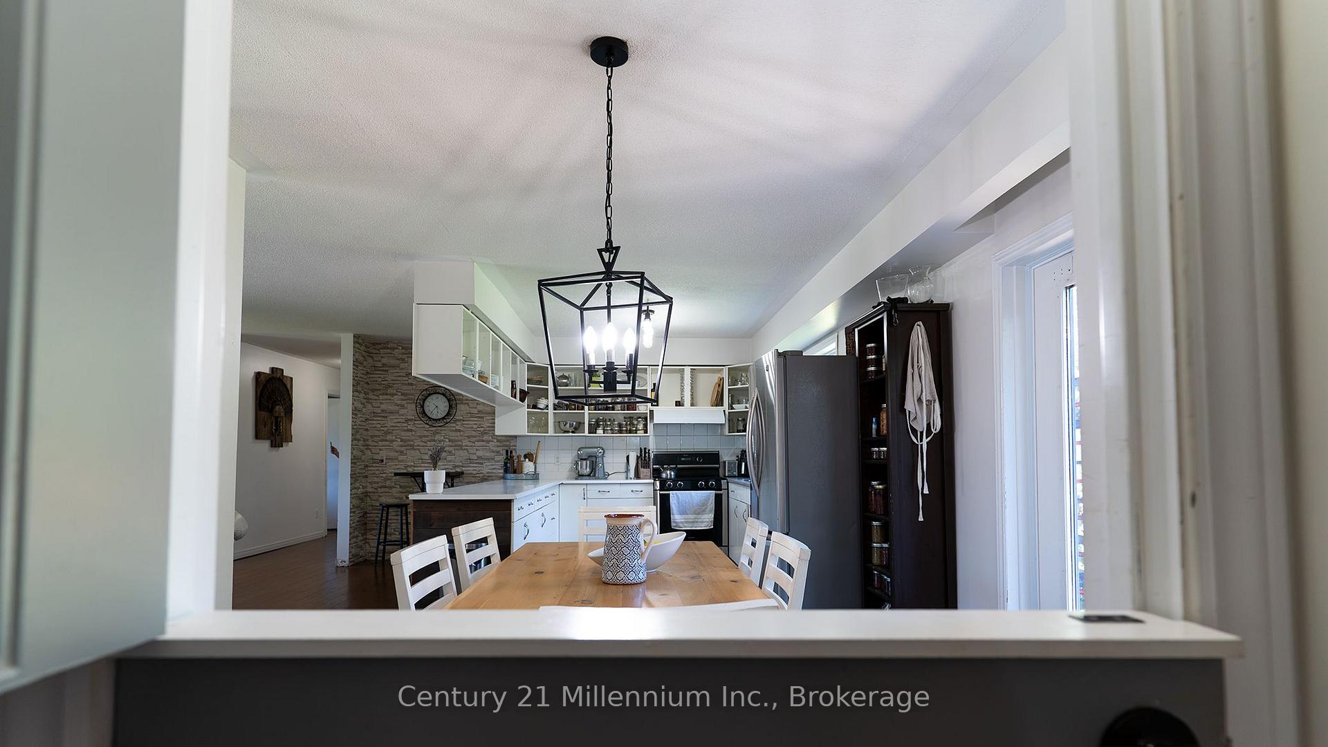 Photo 10 of 5 Mckean Boulevard, Clearview, Nottawa — HOMEH