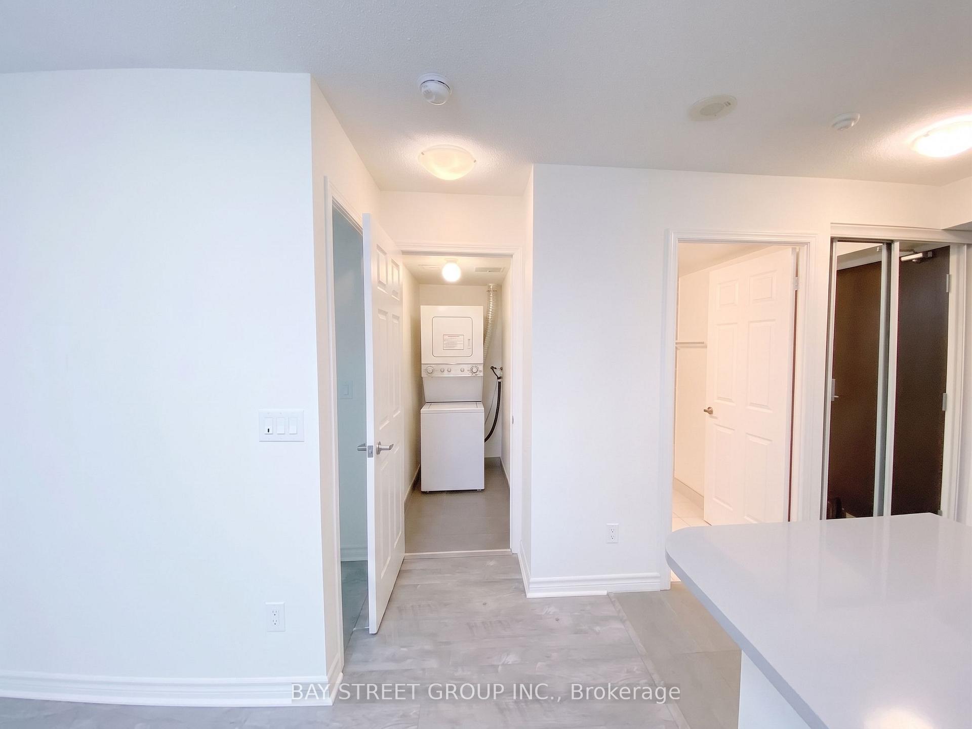 Photo 6 of Unit 906, 25 Lower Simcoe Street, Toronto, Waterfront Communities — HOMEH