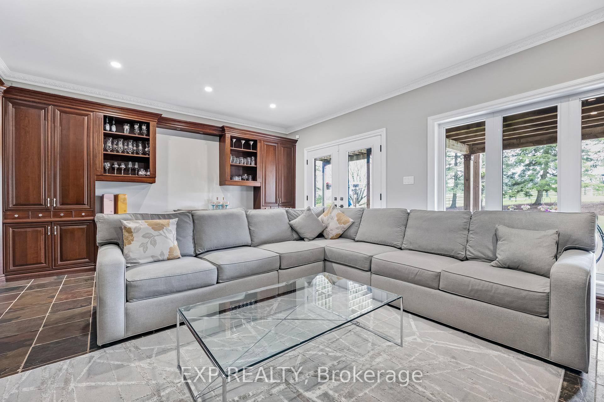 Photo 5 of 15 Jarvis Avenue, Aurora, Aurora Estates — HOMEH