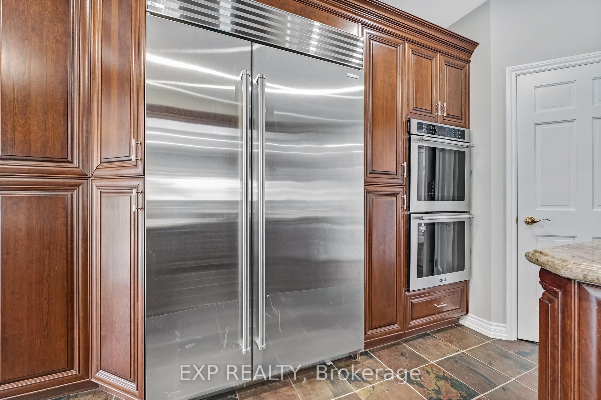 Photo 10 of 15 Jarvis Avenue, Aurora, Aurora Estates — HOMEH