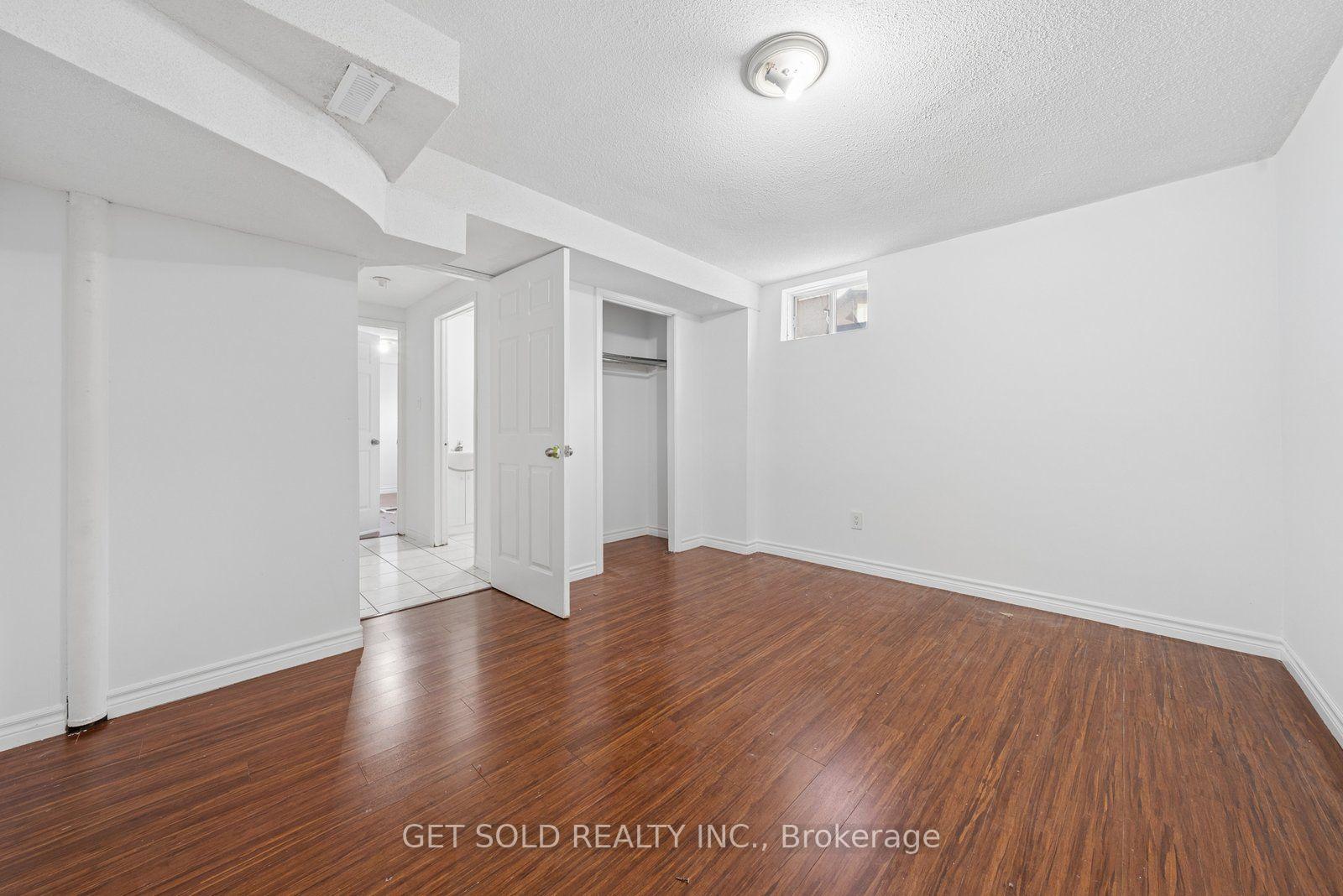 Photo 18 of 57 Oaklea Boulevard, Brampton, Fletcher's Creek South — HOMEH
