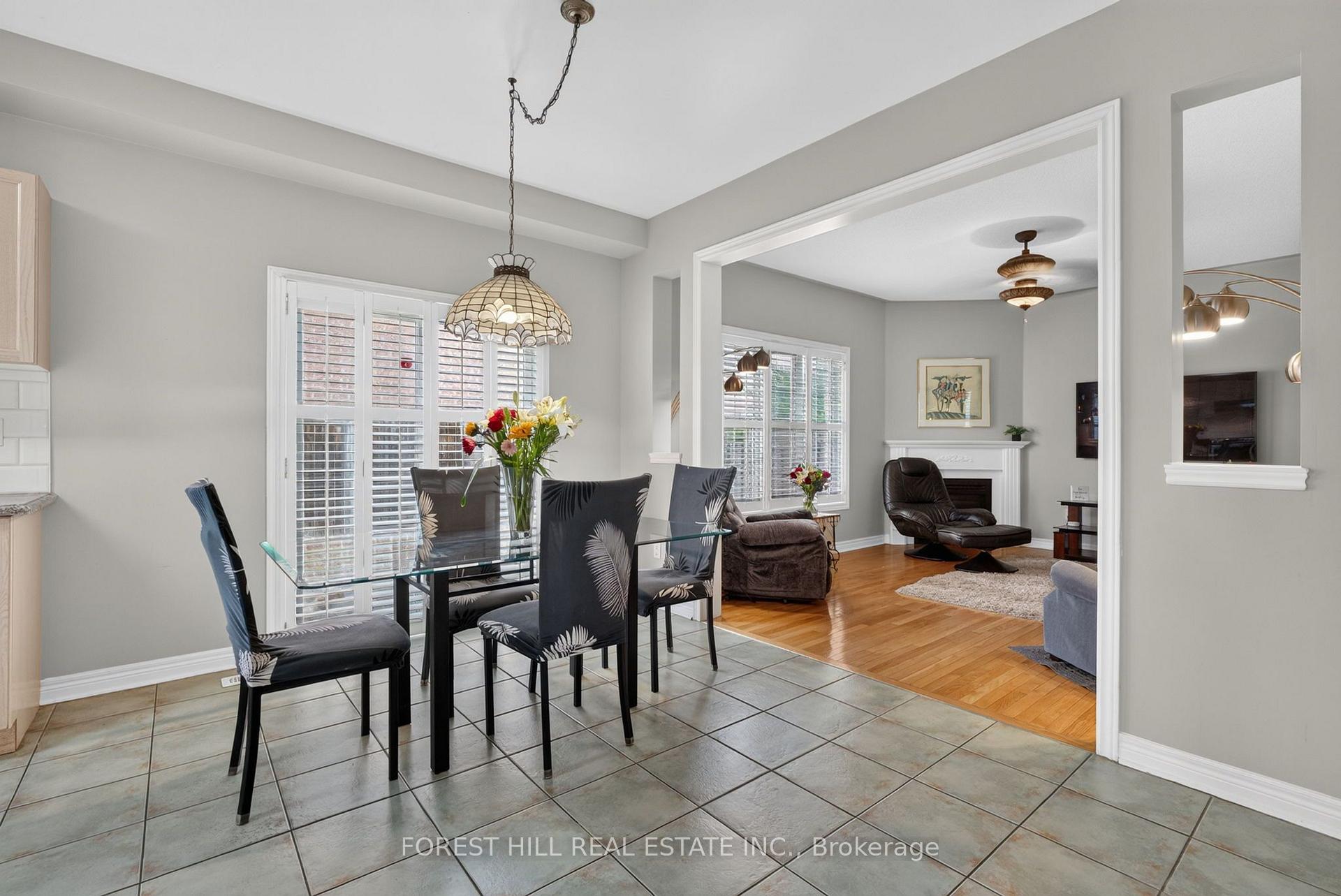 Photo 11 of 2 Foxfield Crescent, Vaughan, Patterson — HOMEH