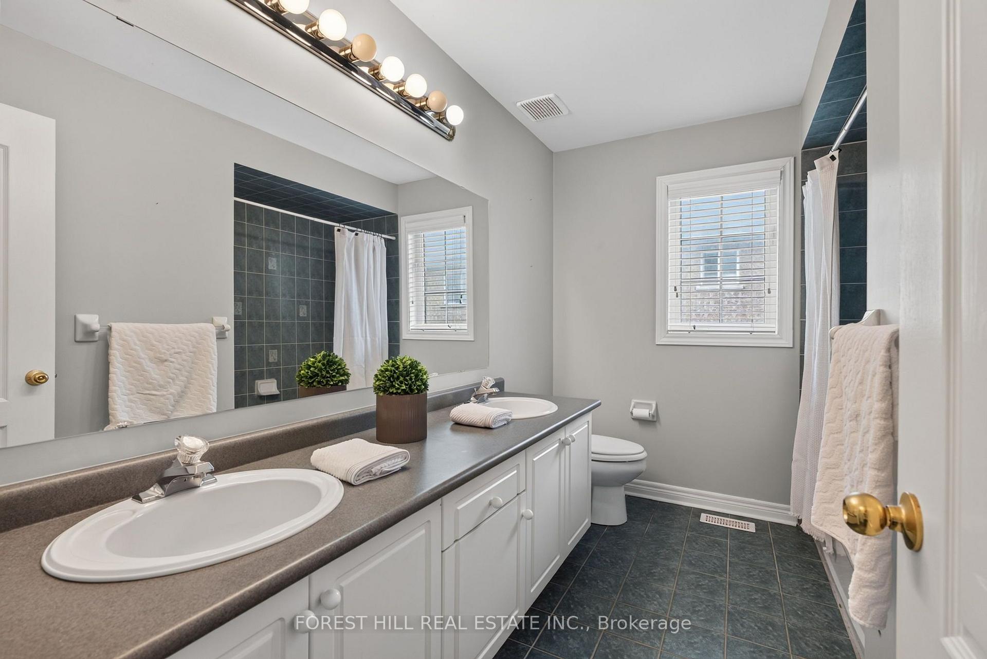 Photo 21 of 2 Foxfield Crescent, Vaughan, Patterson — HOMEH