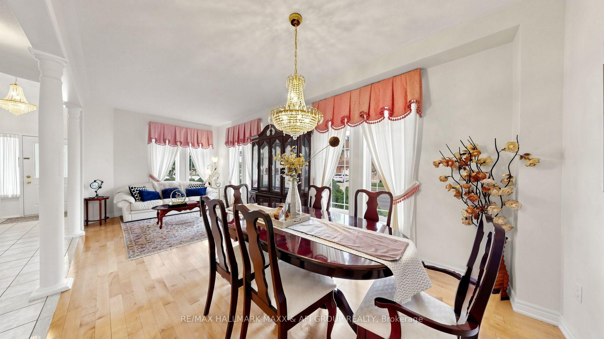 Photo 5 of 33 Amethyst Drive, Richmond Hill, Rouge Woods — HOMEH