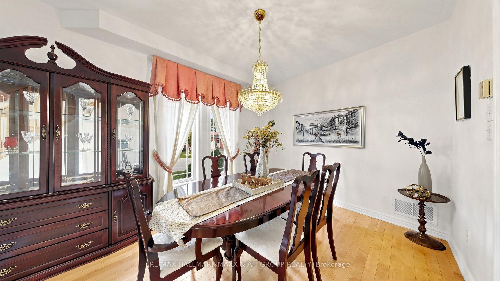 Photo 6 of 33 Amethyst Drive, Richmond Hill, Rouge Woods — HOMEH