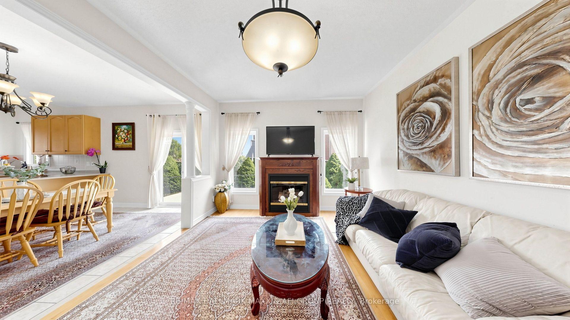 Photo 7 of 33 Amethyst Drive, Richmond Hill, Rouge Woods — HOMEH