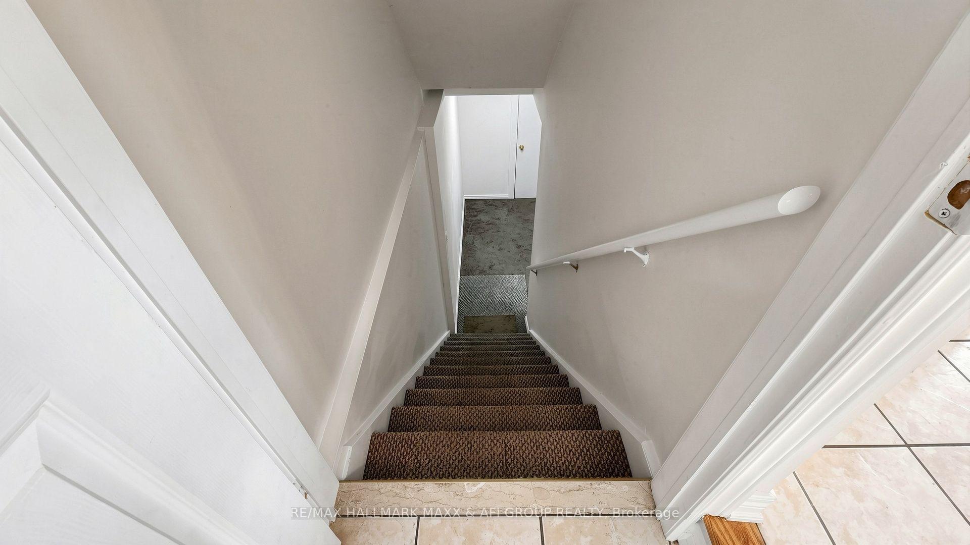 Photo 36 of 33 Amethyst Drive, Richmond Hill, Rouge Woods — HOMEH