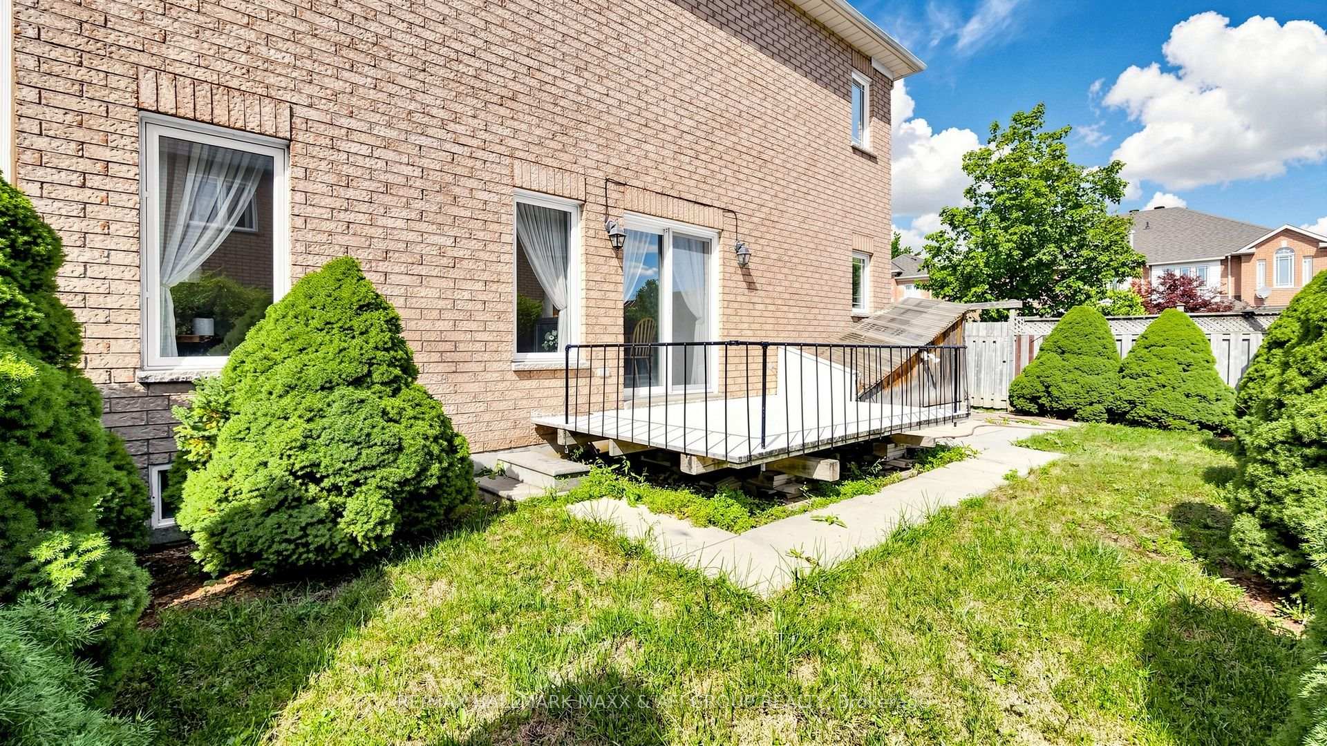 Photo 47 of 33 Amethyst Drive, Richmond Hill, Rouge Woods — HOMEH