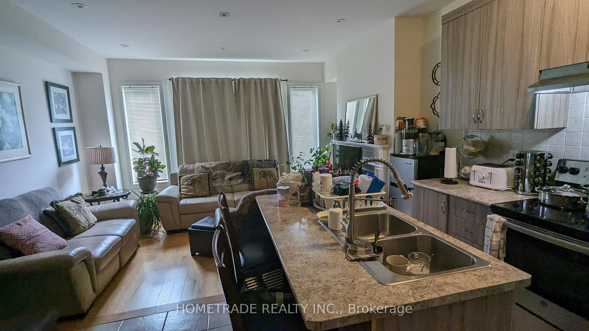 Photo 9 of 55 Ivor Crescent, Brampton, Northwest Brampton — HOMEH