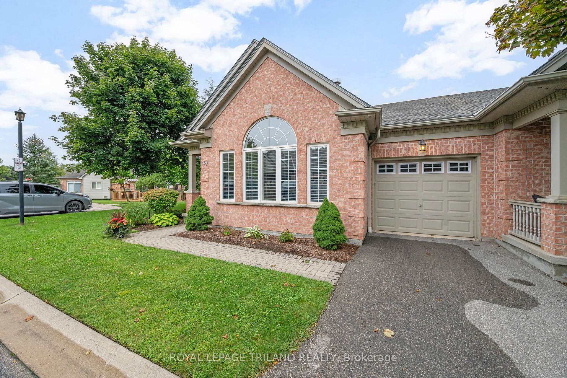 Photo 4 of Unit 252, 2025 Meadowgate Boulevard, London, South U — HOMEH