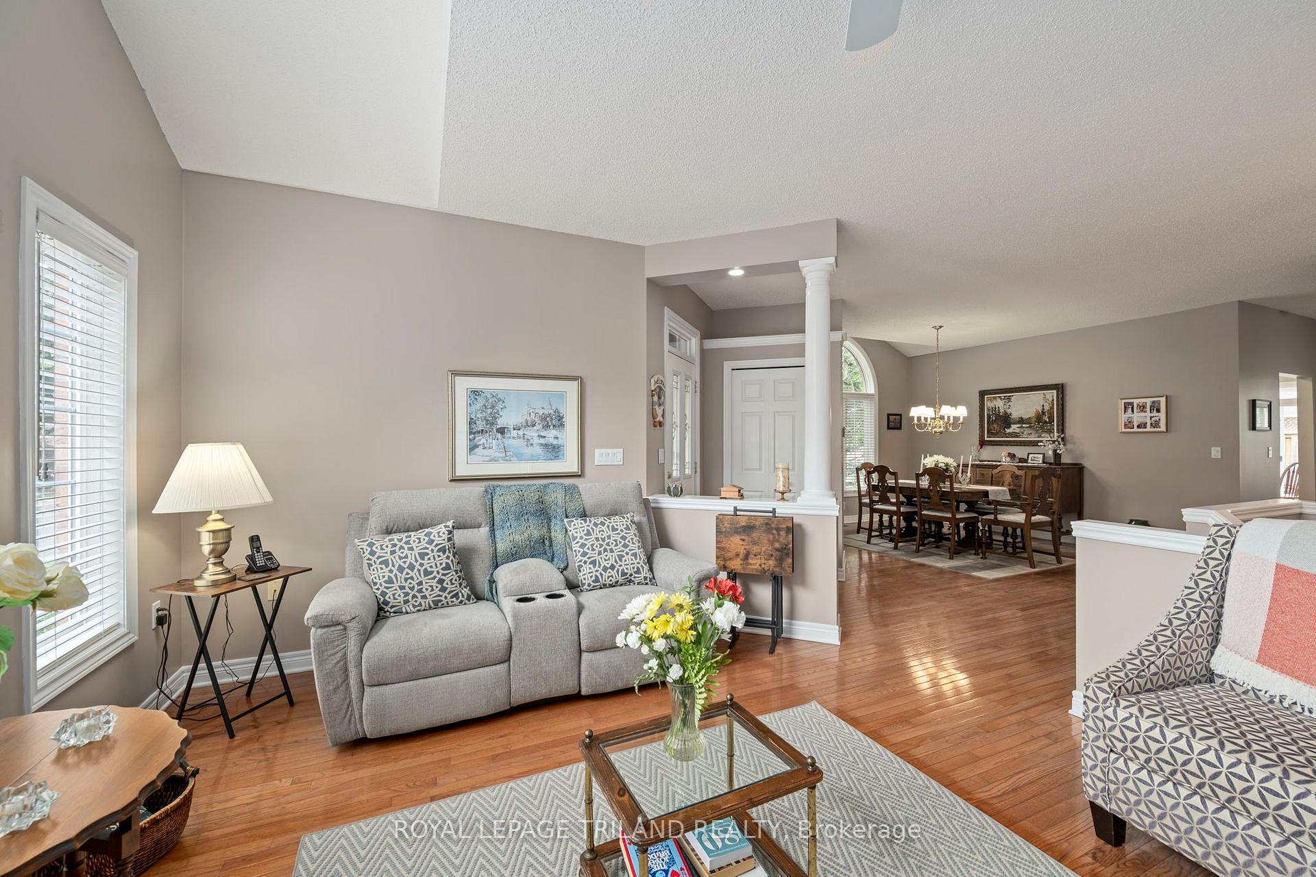 Photo 8 of Unit 252, 2025 Meadowgate Boulevard, London, South U — HOMEH