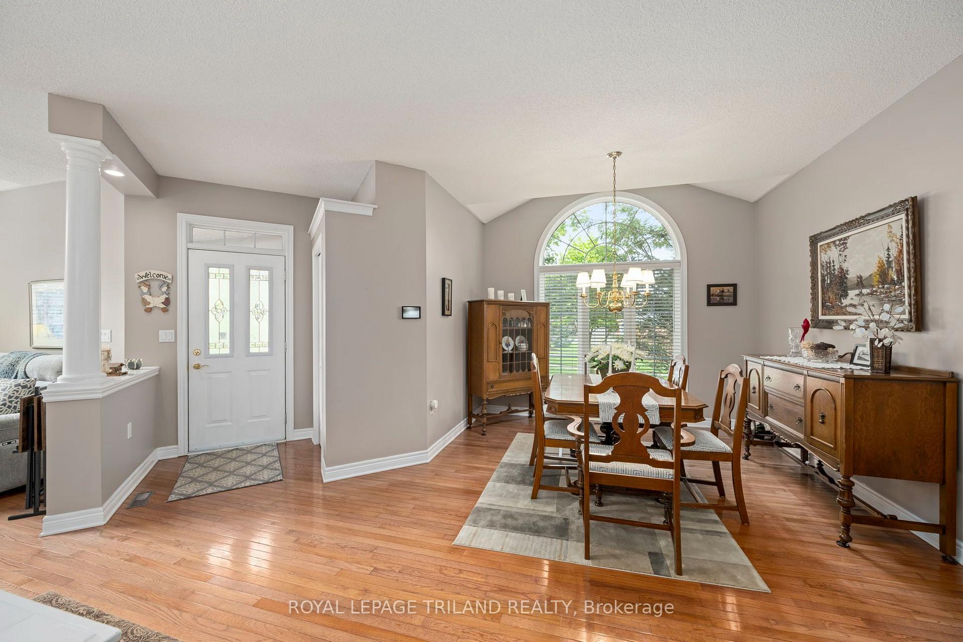 Photo 9 of Unit 252, 2025 Meadowgate Boulevard, London, South U — HOMEH