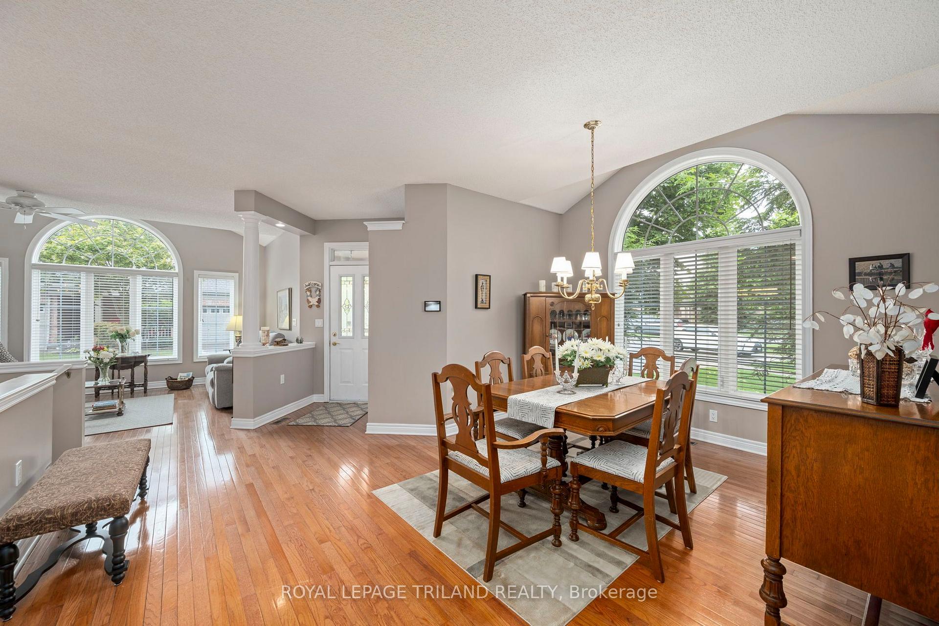 Photo 11 of Unit 252, 2025 Meadowgate Boulevard, London, South U — HOMEH