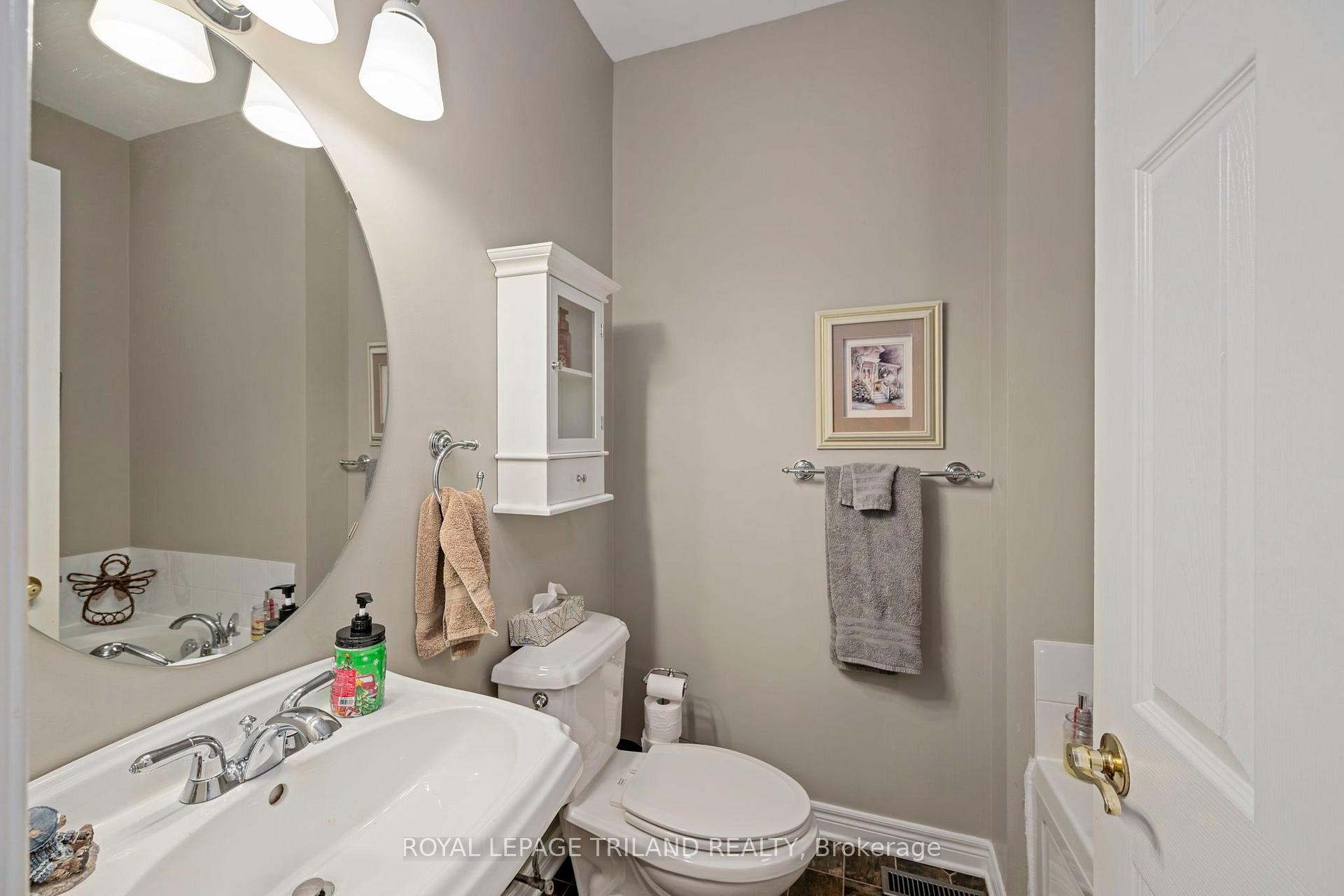 Photo 16 of Unit 252, 2025 Meadowgate Boulevard, London, South U — HOMEH