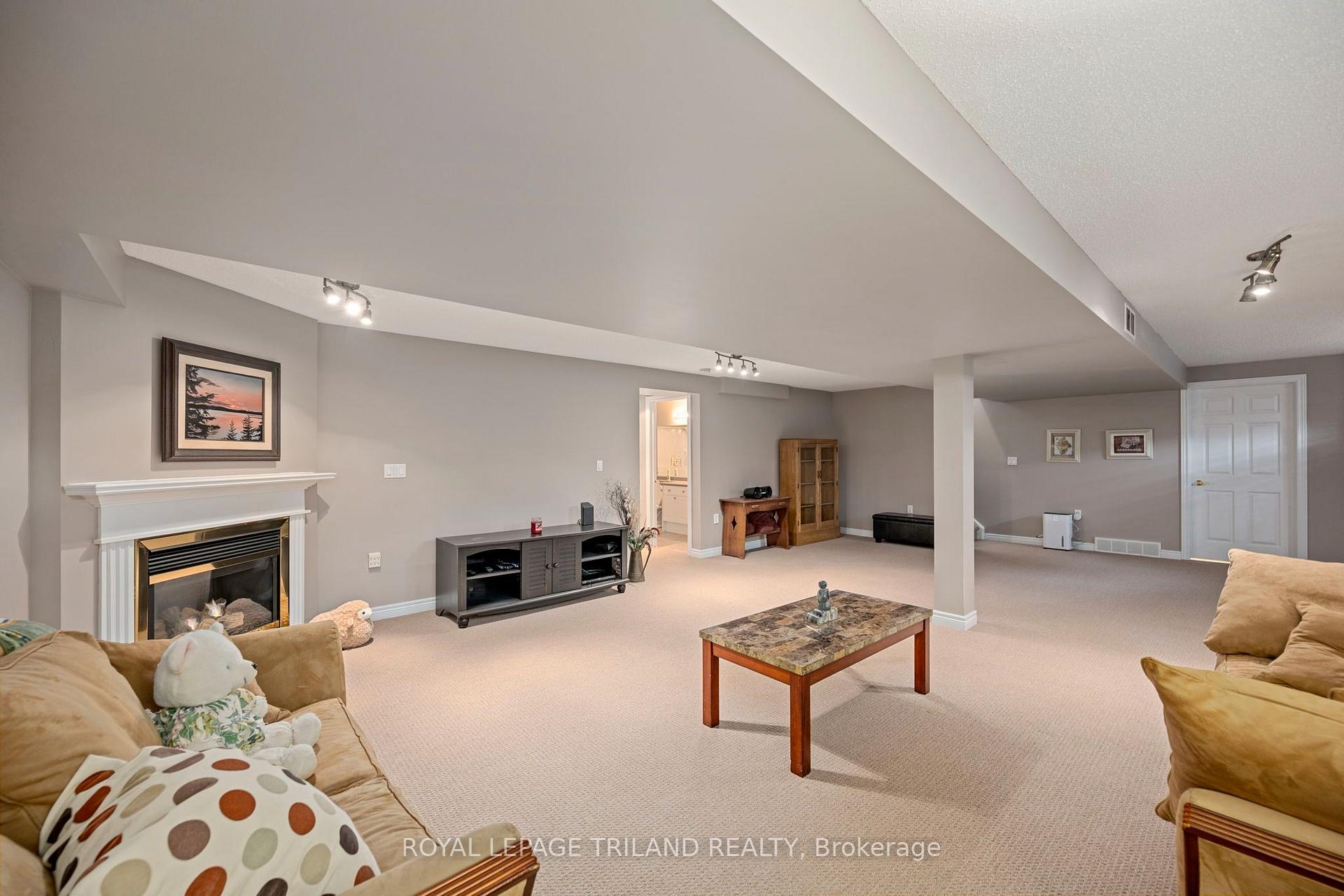 Photo 26 of Unit 252, 2025 Meadowgate Boulevard, London, South U — HOMEH